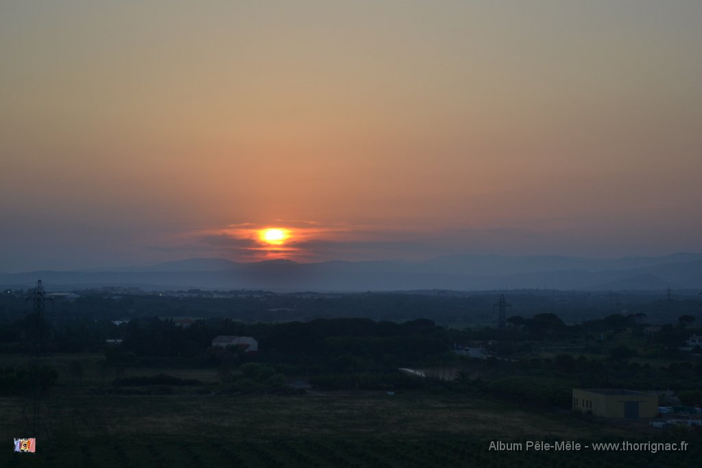 27062012 1.JPG - Coucher de soleil sur le massif des Maures. 27 06 2012. 20H05